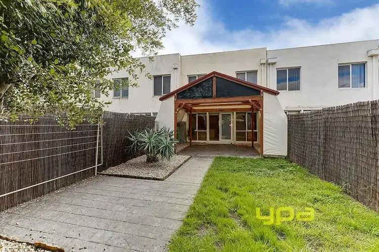 75 Rossiter Avenue, Roxburgh Park VIC 3064