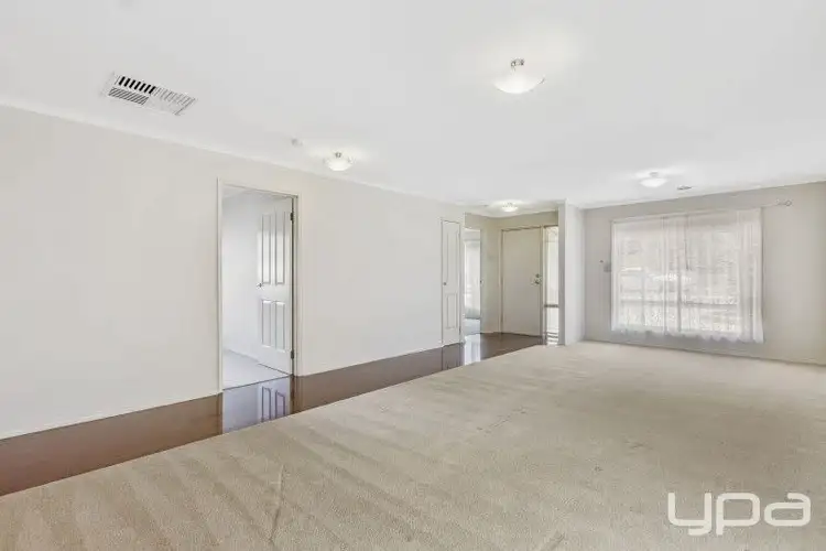 Fourth view of Homely house listing, 3 Duncraig Grove, Sunbury VIC 3429