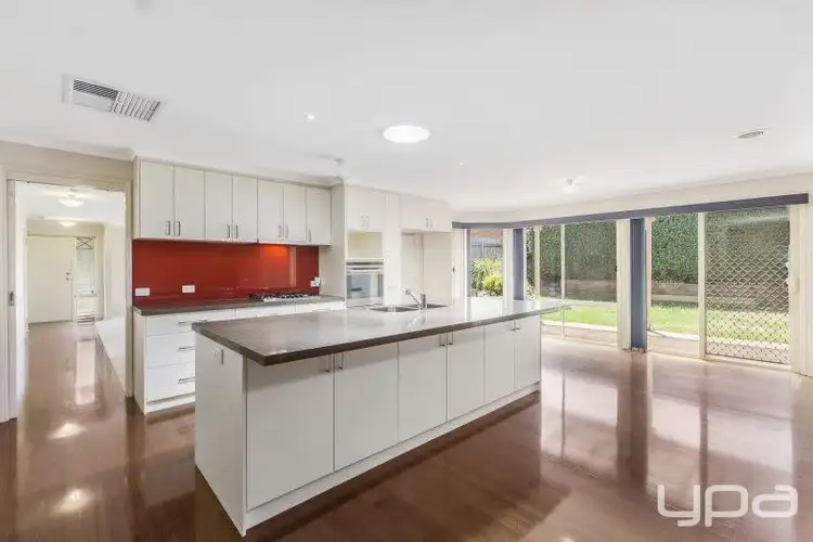 Fifth view of Homely house listing, 3 Duncraig Grove, Sunbury VIC 3429