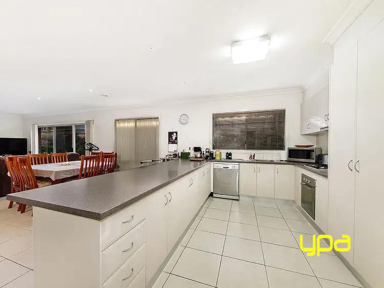 Fifth view of Homely house listing, 9 Windsor Rise, Sunbury VIC 3429