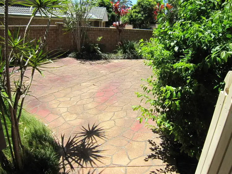 Second view of Homely townhouse listing, 20/1 Hillview Crescent, Tuggerah NSW 2259