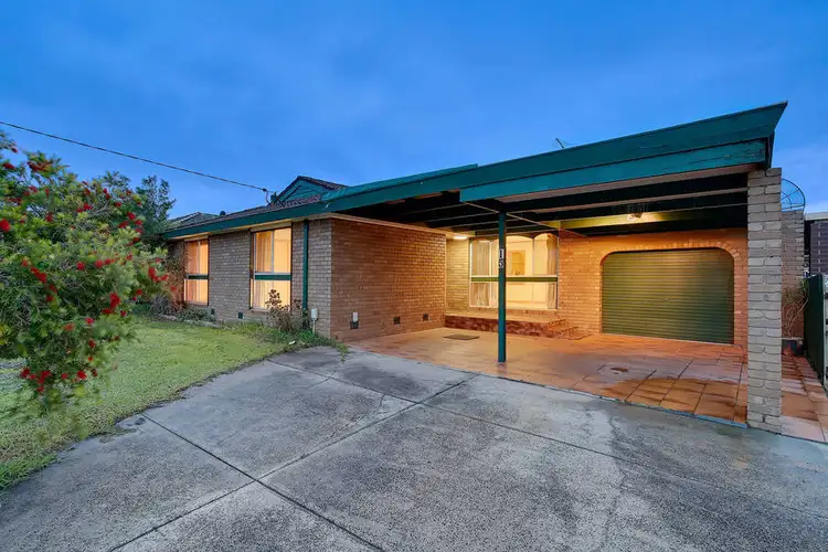 15 North Circular Road, Gladstone Park VIC 3043
