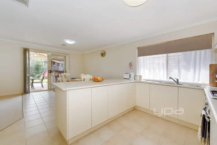 Fourth view of Homely house listing, 5 Silvana Way, Hillside VIC 3037