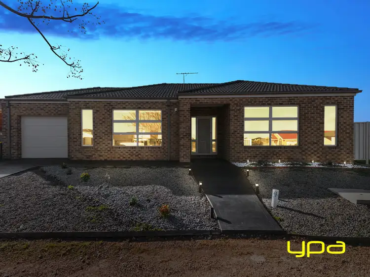 1/1 Wetherby Place, Melton West VIC 3337