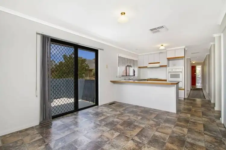 Fifth view of Homely house listing, 6 McGeorge Court, Sunbury VIC 3429