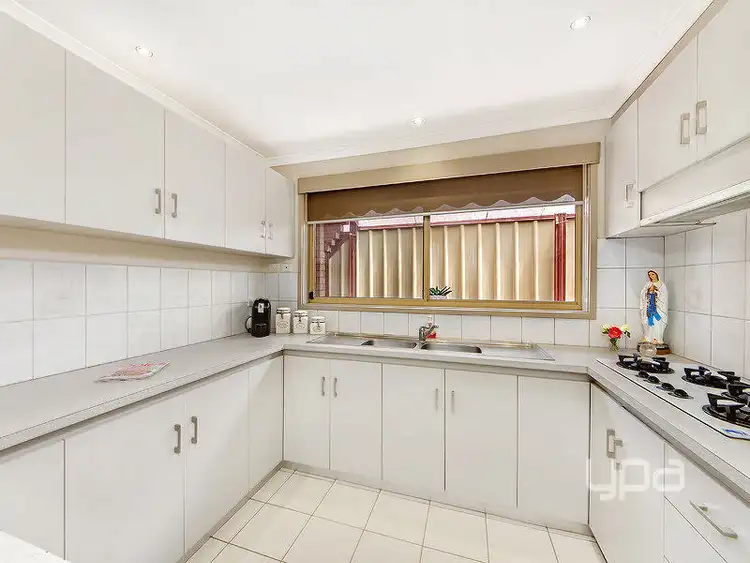 Fifth view of Homely unit listing, 1/7 Nadur Court, St Albans VIC 3021