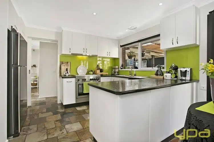 Fifth view of Homely house listing, 1 Hoylake Court, Sunbury VIC 3429