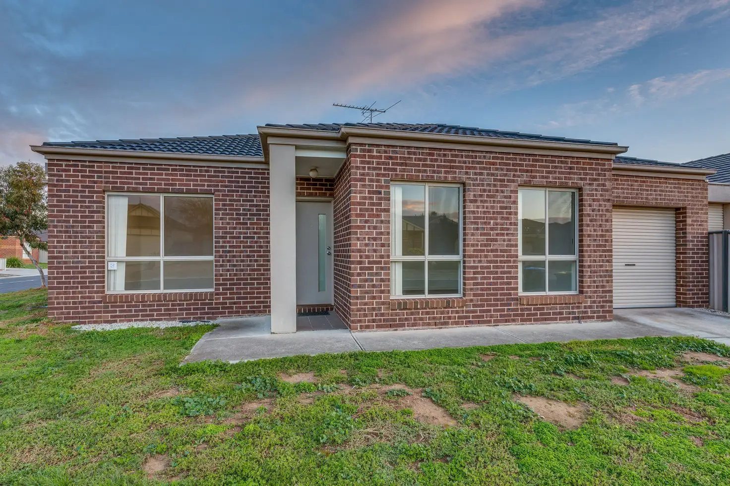 Main view of Homely unit listing, 1/43 Knightsbridge Drive, Tarneit VIC 3029