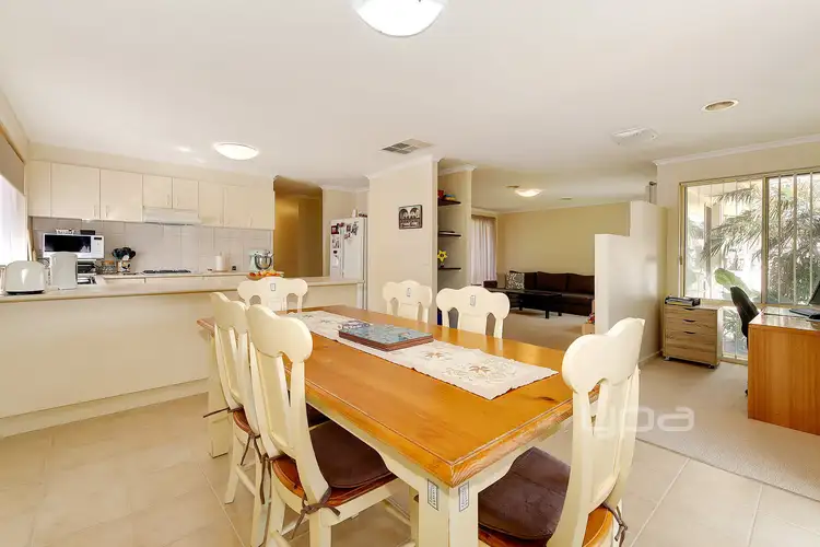 Fifth view of Homely house listing, 5 Silvana Way, Hillside VIC 3037