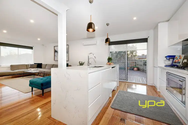 Third view of Homely house listing, 6 Avondale Court, Gladstone Park VIC 3043