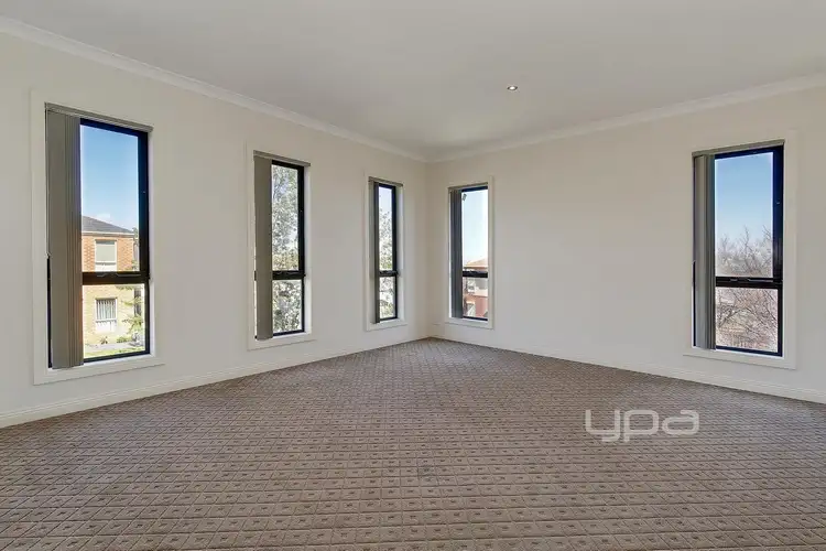 Sixth view of Homely house listing, 1 Holbeck Place, Craigieburn VIC 3064