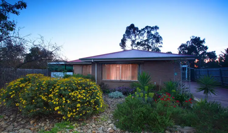 7 Kilmuir Place, Melton West VIC 3337