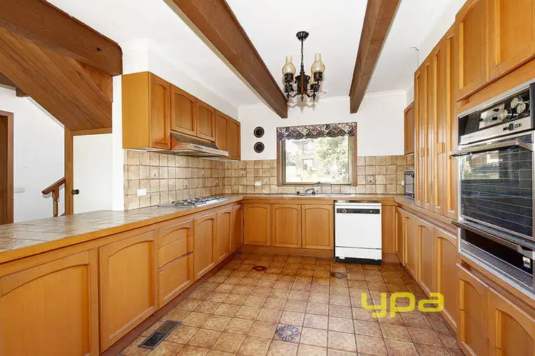 Second view of Homely house listing, 15 Augustines Way, Keilor VIC 3036