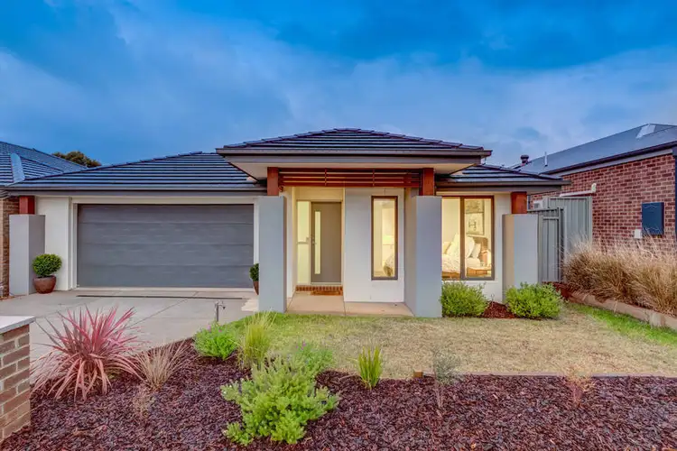 6 Triandra Court, Maddingley VIC 3340