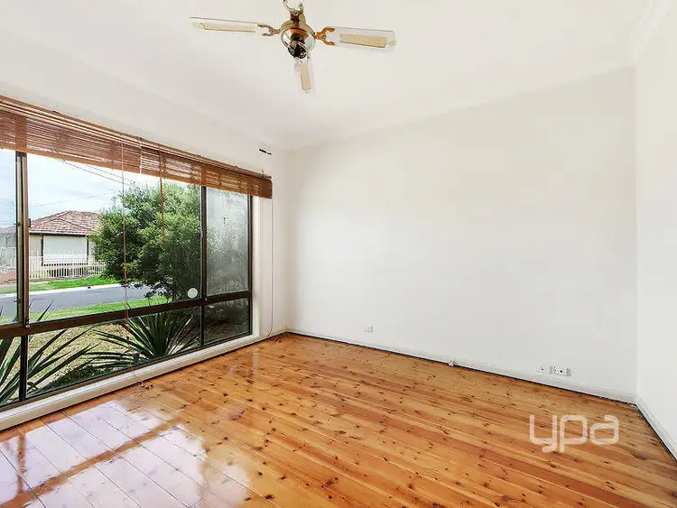 Seventh view of Homely house listing, 2 Grist Street, St Albans VIC 3021