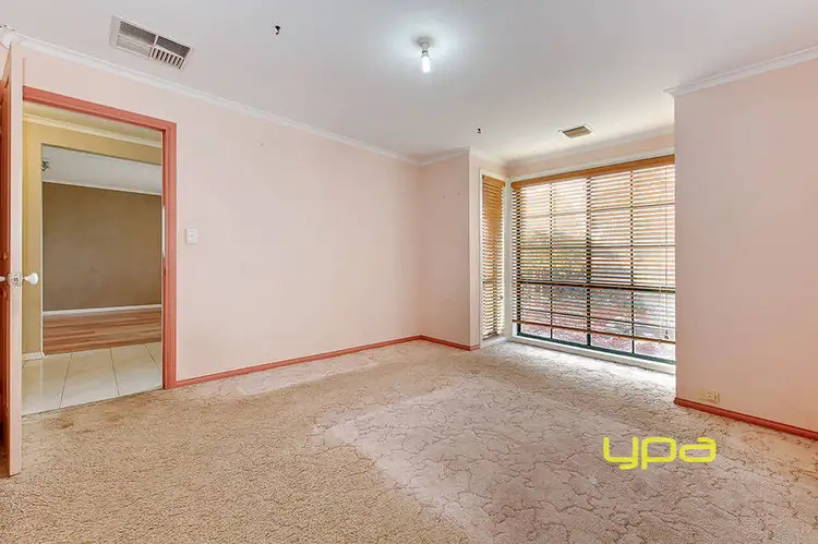 Seventh view of Homely house listing, 5 Rokewood Crescent, Meadow Heights VIC 3048