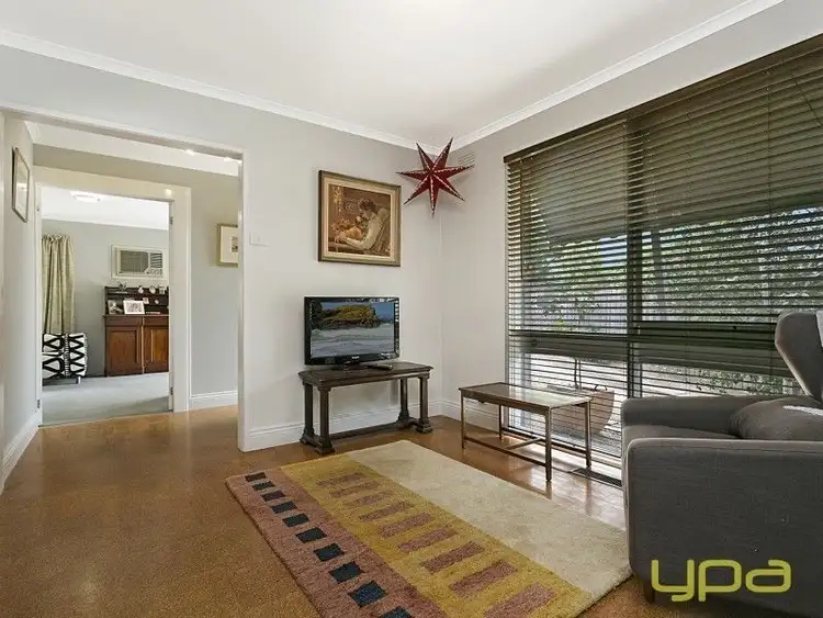 Fifth view of Homely house listing, 8 OMalley Court, Sunbury VIC 3429