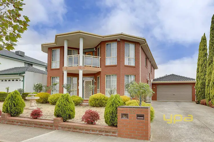 16 Landsbourgh Avenue, Taylors Lakes VIC 3038