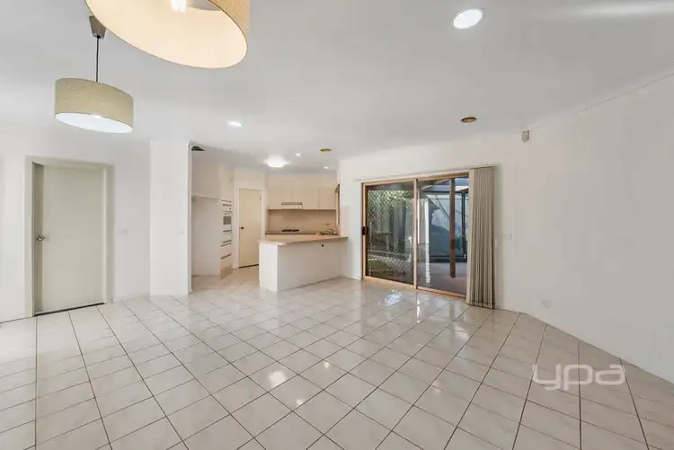 Fourth view of Homely house listing, 12 Rodmar Close, Hillside VIC 3037