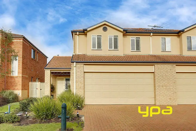 7 Amberlea Circuit, Taylors Hill VIC 3037