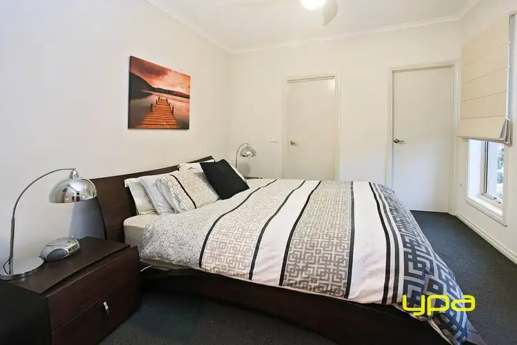 Sixth view of Homely house listing, 1/19 Jade Way, Hillside VIC 3037