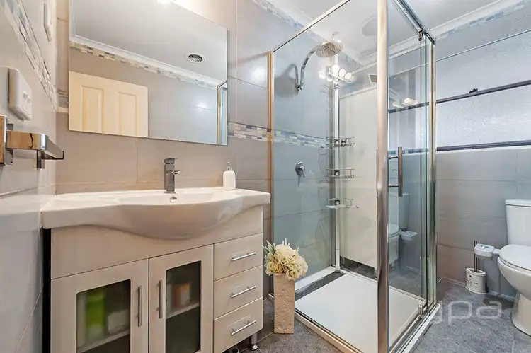 Seventh view of Homely house listing, 4 Woodburn Crescent, Meadow Heights VIC 3048