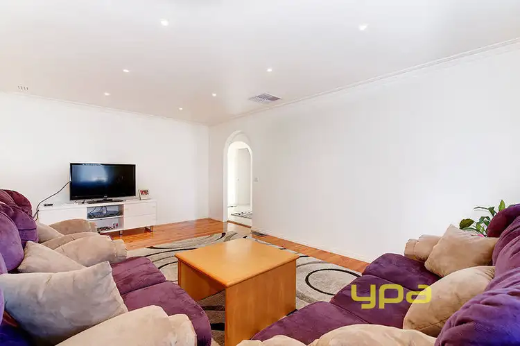 Sixth view of Homely house listing, 2 Greta Court, Broadmeadows VIC 3047
