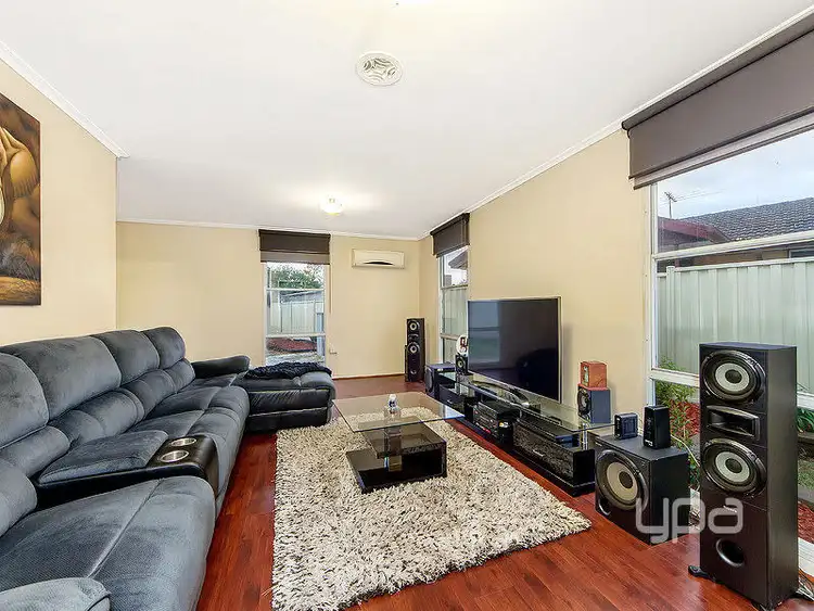 Second view of Homely house listing, 20 Annetta Court, Albanvale VIC 3021