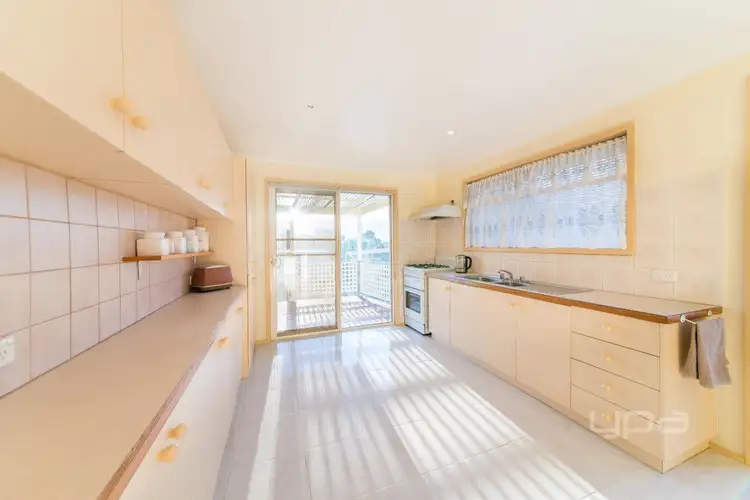 Third view of Homely house listing, 6 Winton Court, Broadmeadows VIC 3047