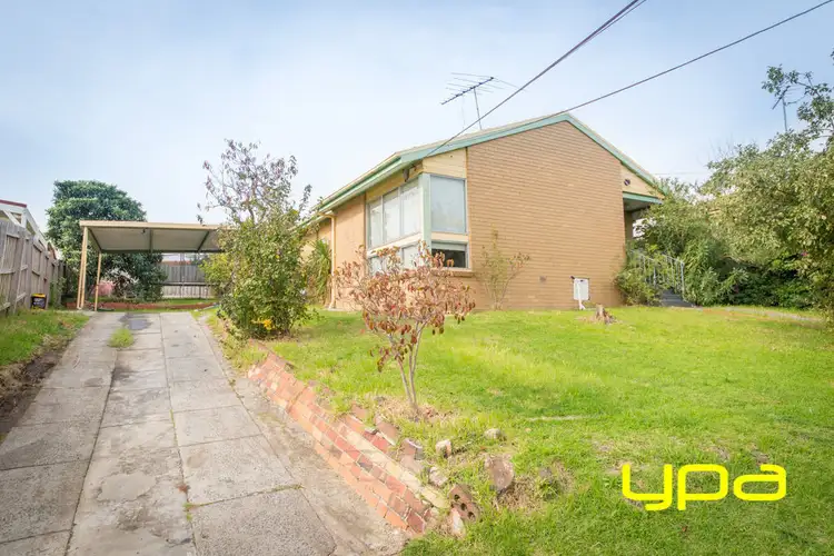 8 Lubeck Court, Meadow Heights VIC 3048