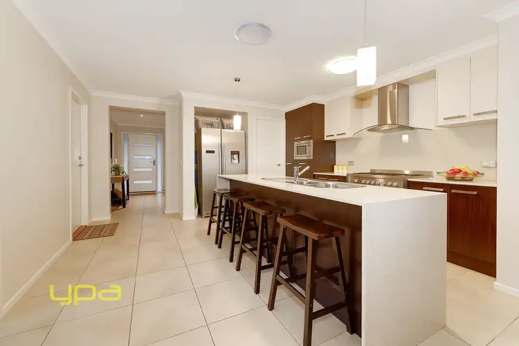 Third view of Homely house listing, 3 Longmire Court, Sunbury VIC 3429