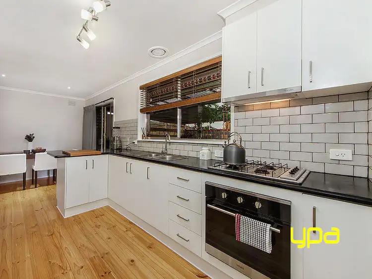 Fifth view of Homely house listing, 2 Browne Avenue, St Albans VIC 3021