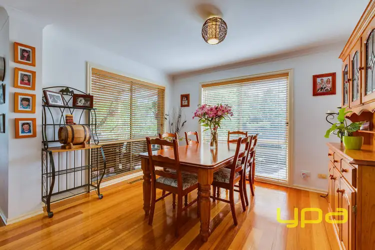 Sixth view of Homely house listing, 2 Milan Court, Sunbury VIC 3429