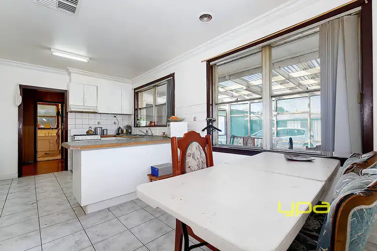 Fifth view of Homely house listing, 405 Barry Road, Dallas VIC 3047