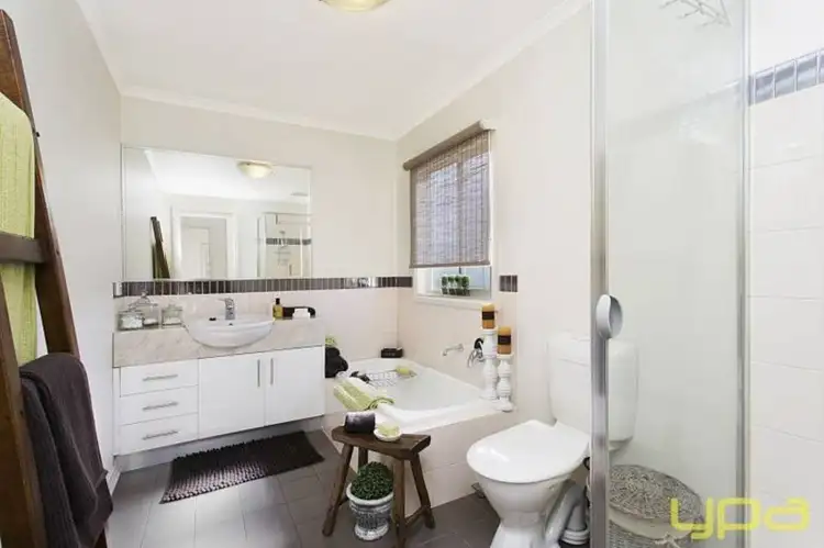 Sixth view of Homely townhouse listing, 9 Hilltop Court, Sunbury VIC 3429