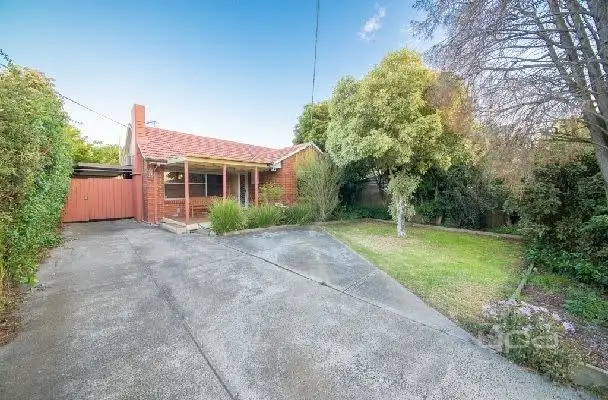 2 Bannister Street, Jacana VIC 3047