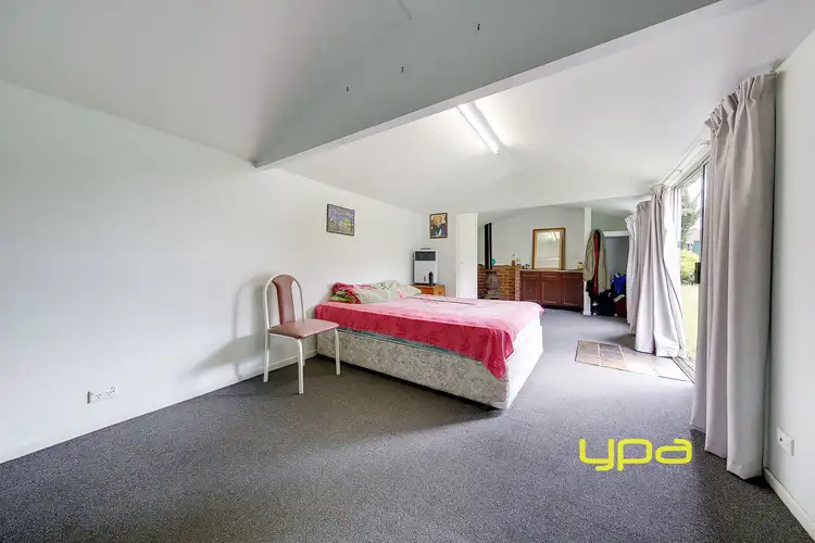 Fifth view of Homely house listing, 5 Eve Court, Craigieburn VIC 3064