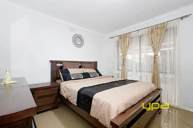 Fifth view of Homely house listing, 16 Malmsbury Drive, Meadow Heights VIC 3048