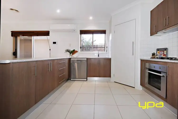 Seventh view of Homely house listing, 5 Yellowgum Street, Burnside Heights VIC 3023
