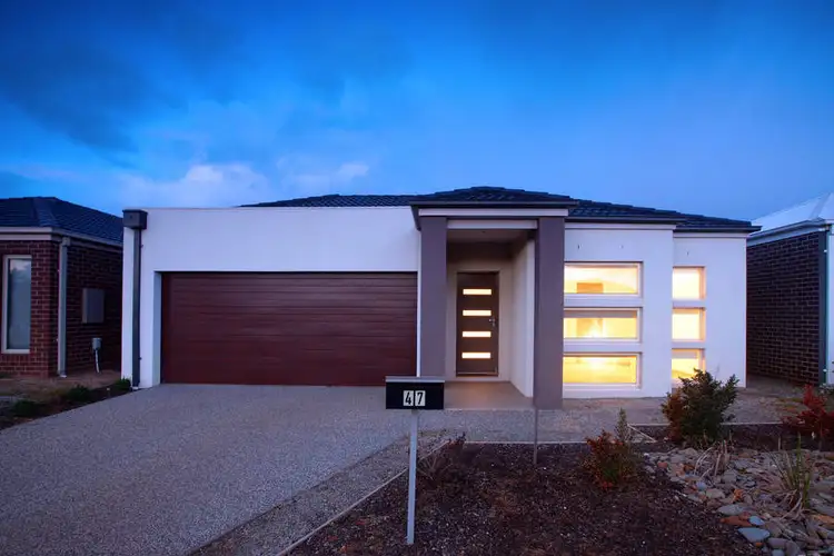 47 Avonmore Way, Melton South VIC 3338