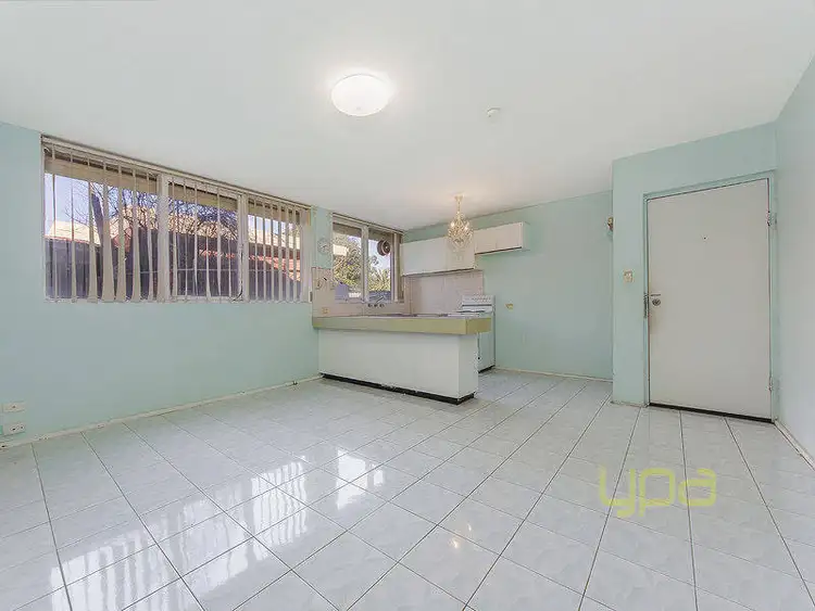 28/12 Percy Street, St Albans VIC 3021