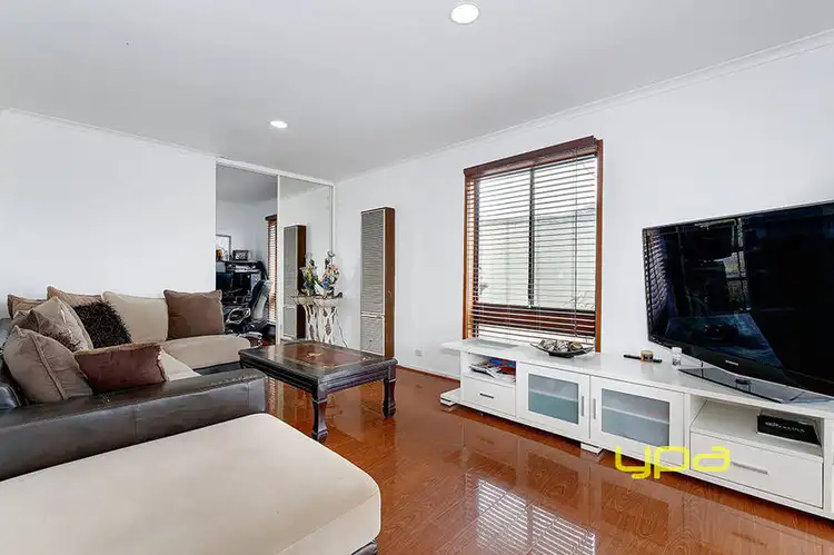 Fifth view of Homely house listing, 15 Eldorado Crescent, Meadow Heights VIC 3048