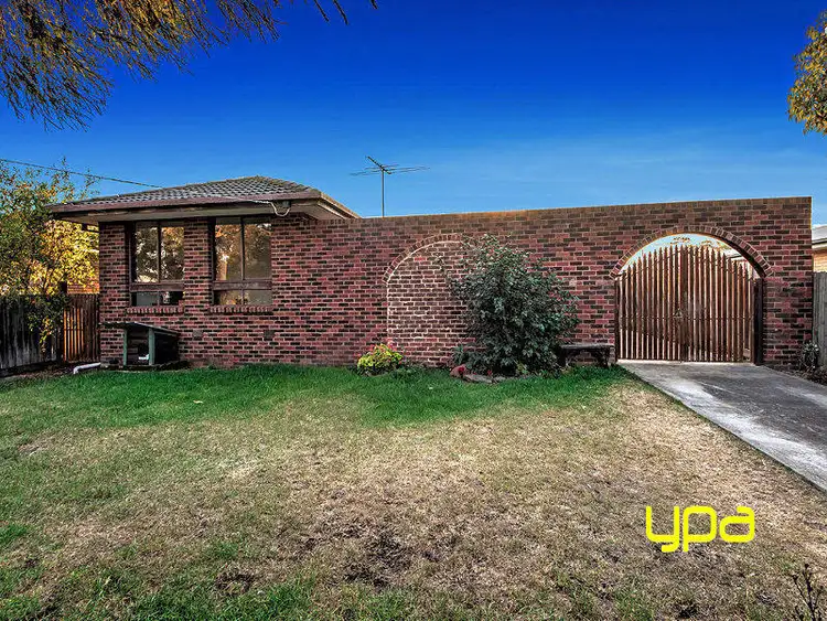 23 Leonard Avenue, St Albans VIC 3021