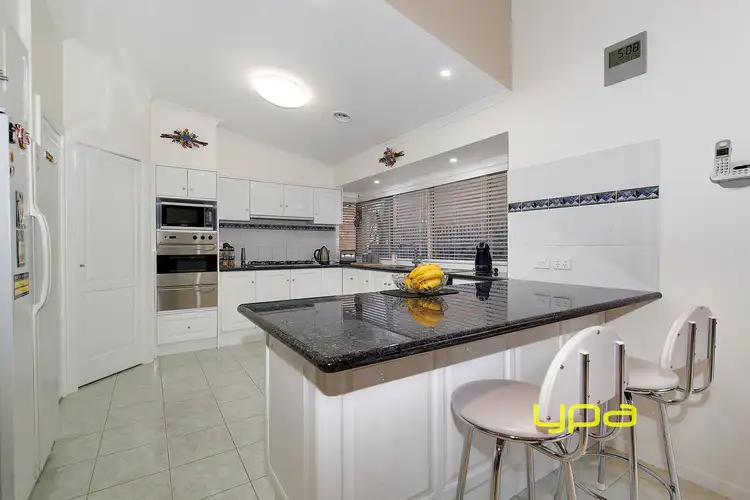 Sixth view of Homely house listing, 4 Summit Mews, Hillside VIC 3037