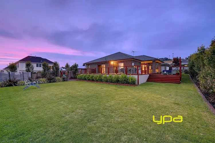 13 Roseberry Avenue, Sunbury VIC 3429