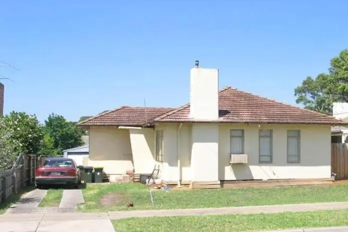 9 Rowan Street, Glenroy VIC 3046