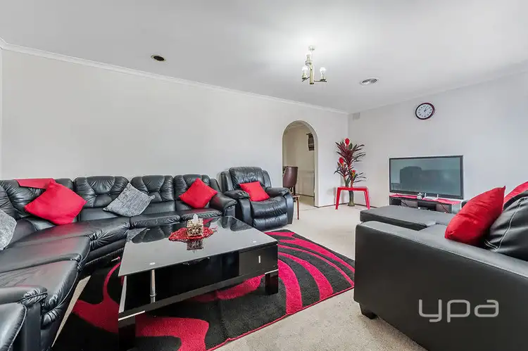 Seventh view of Homely house listing, 2 Southern Crescent, Craigieburn VIC 3064