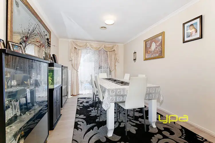Sixth view of Homely house listing, 27 Woodlea Crescent, Craigieburn VIC 3064
