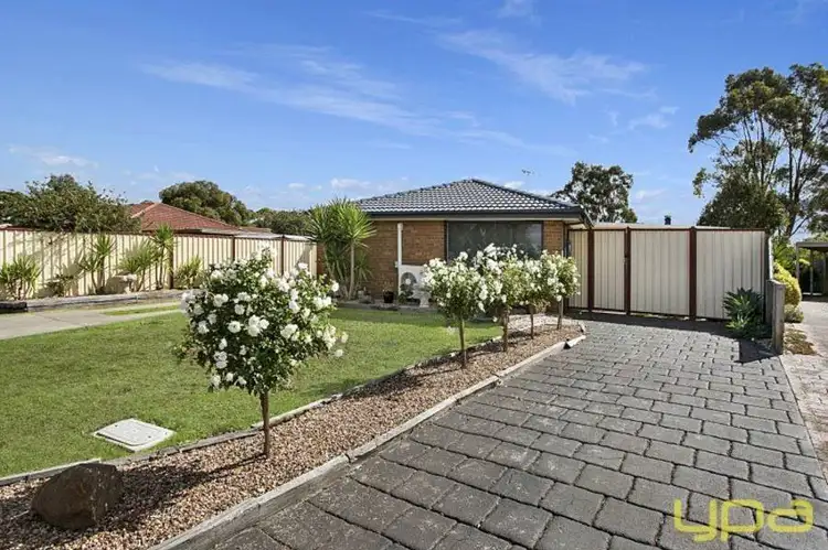 Second view of Homely house listing, 1 Hoylake Court, Sunbury VIC 3429