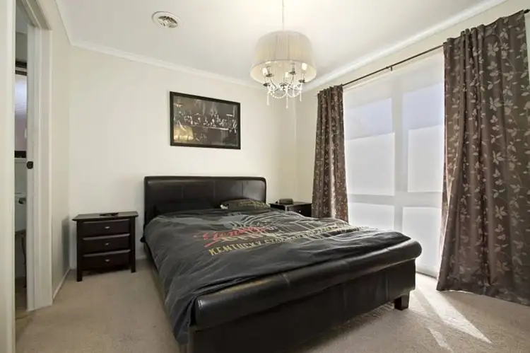 Fifth view of Homely house listing, 1 Dowling Court, Sunbury VIC 3429
